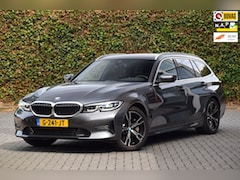 BMW 3-serie Touring - 330i High Executive/Super onderhouden/Trekhaak/Sportstoelen