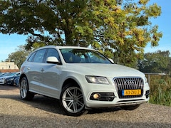 Audi Q5 - 2.0 TFSI 2x S-Line | Automaat | Panodak + Leder + MMI nu €14.975,