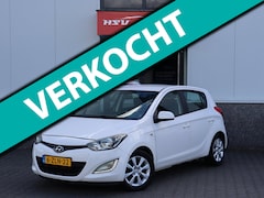 Hyundai i20 - 1.2i Business Edition airco LM 4-deurs *99.000km
