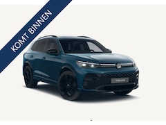 Volkswagen Tiguan - 1.5 eTSI 150PK DSG R-Line Black Style | Panorama | HUD | Trekhaak | 360° Camera | Nieuw