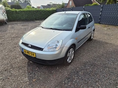 Ford Fiesta - 1.3 Centennial Airco + Nieuwe apk