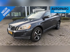 Volvo XC60 - 3.2 AWD R-Design , 4WD, AIRCO, AUTOMAAT, UNIEK LEDEREN INTERIEUR, , PANODAK, TREKHAAK, CRU