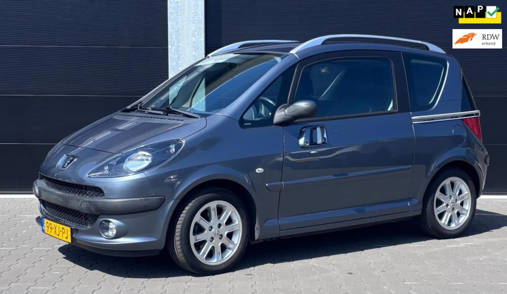 Peugeot 1007 - 1.6-16V Sporty AUTOMAAT´-Airco-Nette auto - Dealer onderhouden - AutoWereld.nl