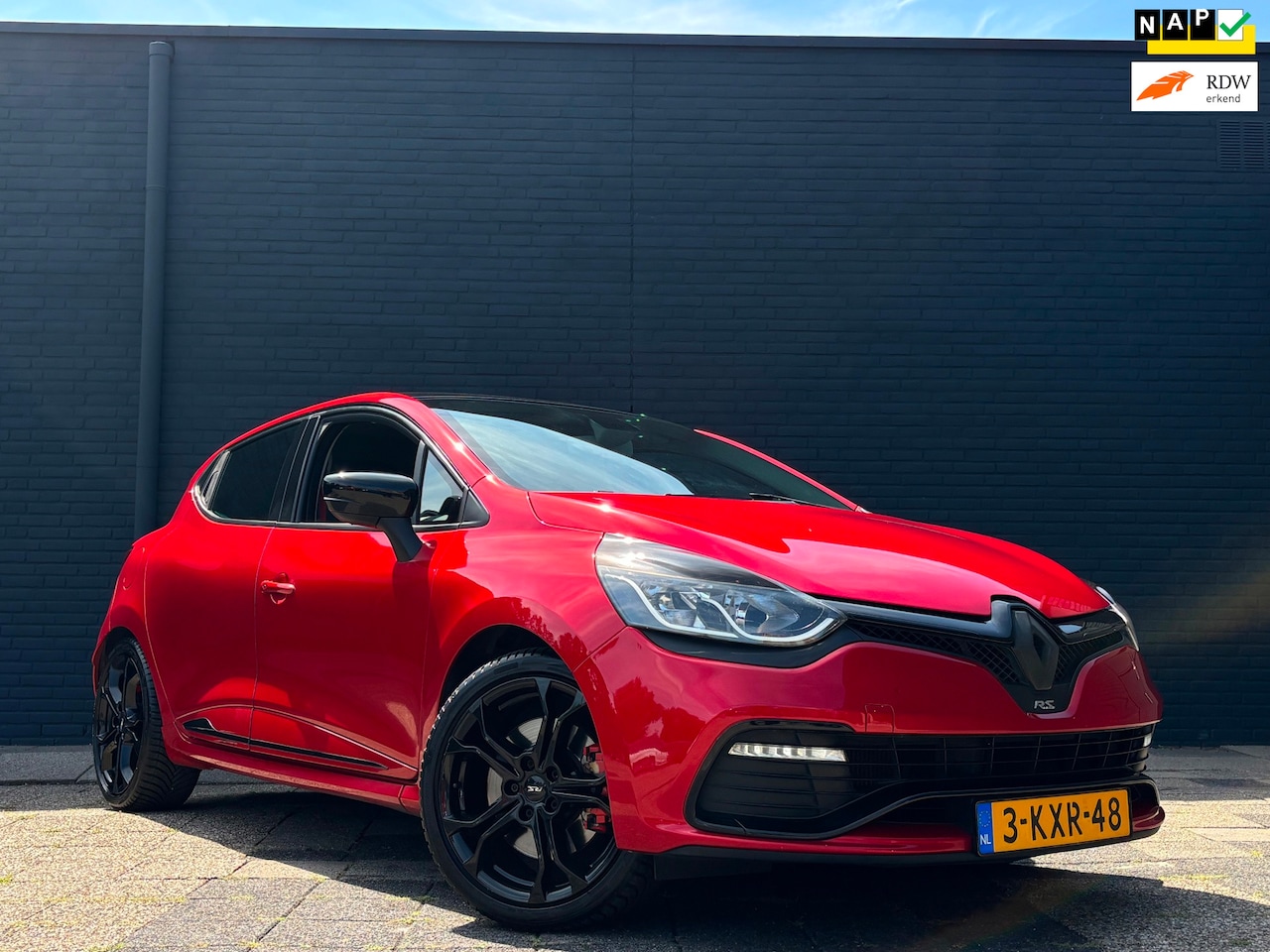Renault Clio - 1.6 R.S. 200 EDC | Leder | Stoelverwarming | Navi - AutoWereld.nl