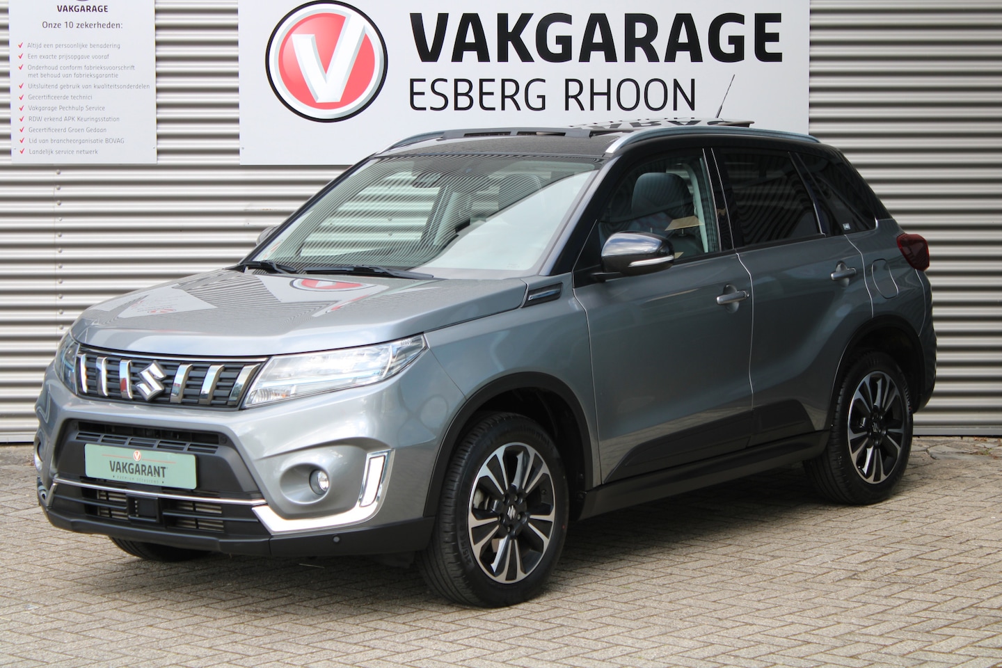 Suzuki Vitara - 1.4 Boosterjet Style Smart Hybrid AllGrip SCHUIFDAK,LED,NAVI/CAM,TREKHAAK - AutoWereld.nl