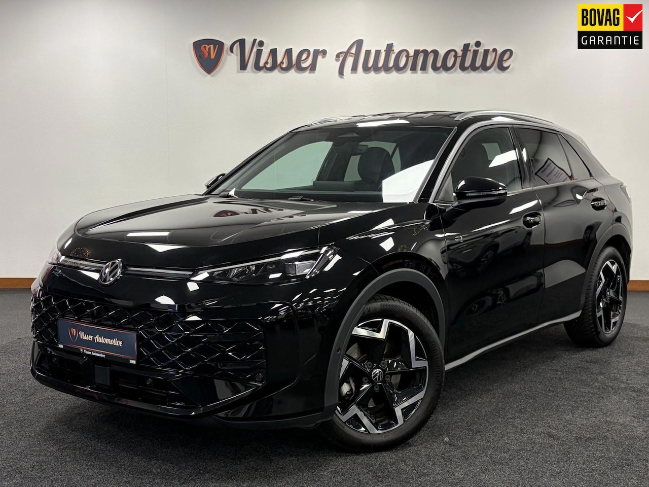 Volkswagen T-Roc - 1.5 eTsi R-Line First Edition*Winterpakket*Camera*IQ-Light* - AutoWereld.nl