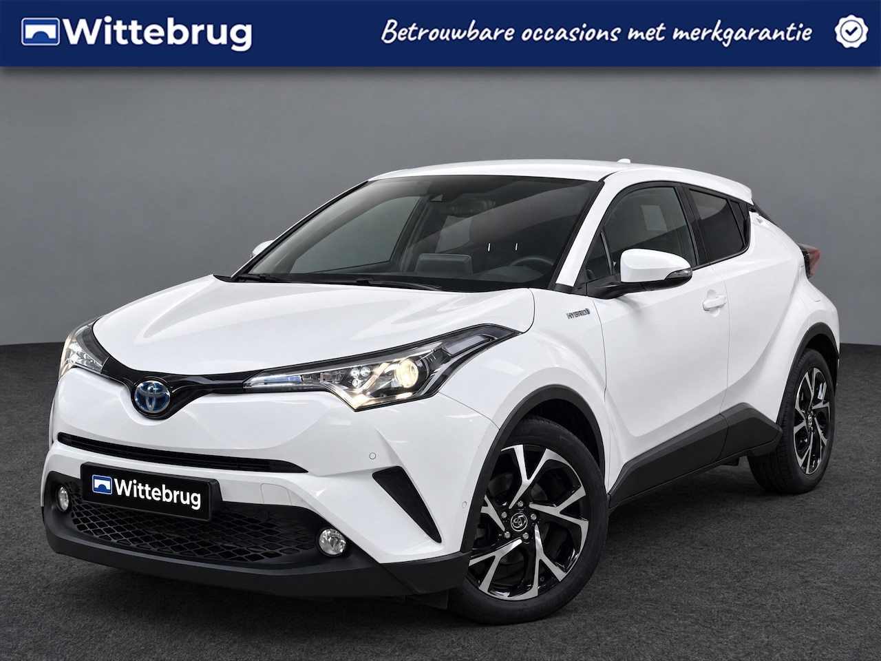 Toyota C-HR - 1.8 Hybrid Style Ultimate PARKEERCAMERA | 18 INCH VELGEN | VOL LEDER EN JBL ! - AutoWereld.nl