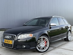 Audi S4 - 4.2 V8 450PK Quattro S-Line / Recaro seats / Bose / Dak / Automaat
