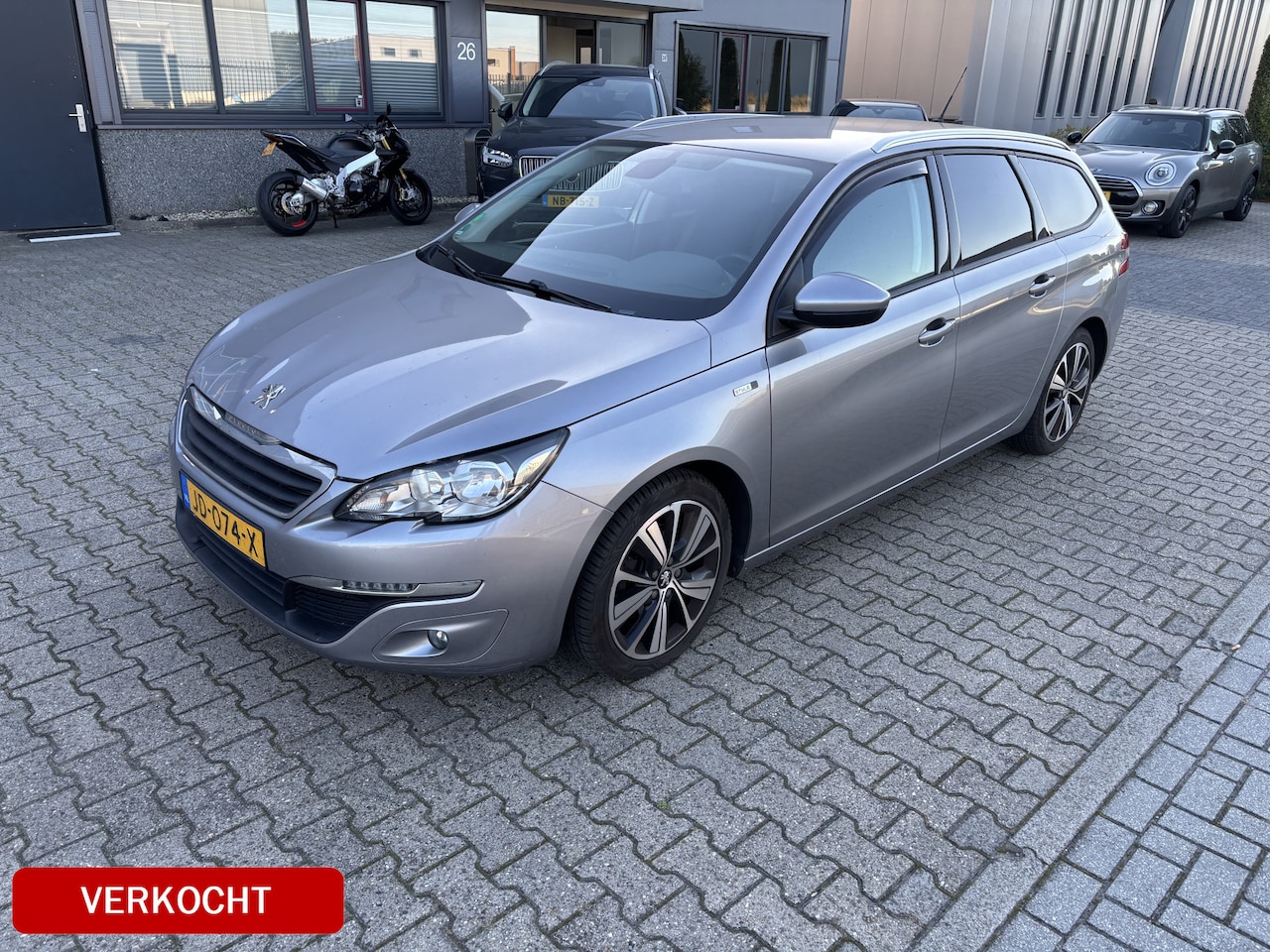 Peugeot 308 SW - 1.2 PureTech Style - PDC - Trekhaak - - AutoWereld.nl
