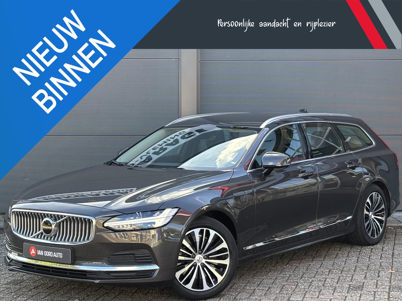 Volvo V90 - 2.0 T6 Plug-in hybrid AWD Essential Bright - AutoWereld.nl