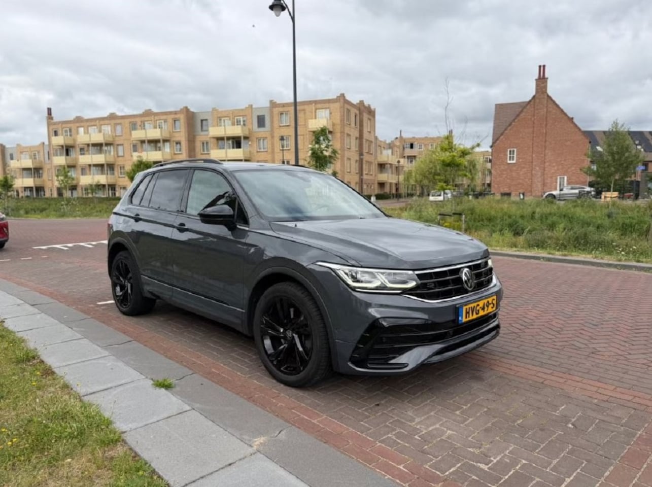 Volkswagen Tiguan - 1.4 TSI eHybrid R-Line Business - AutoWereld.nl