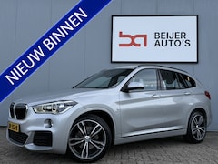 BMW X1 - sDrive18i Executive Edition Automaat M-Pakket/Dealer/19inch/HUD