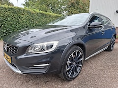 Volvo V60 Cross Country - 2.0 D3 Nordic+ 150PK