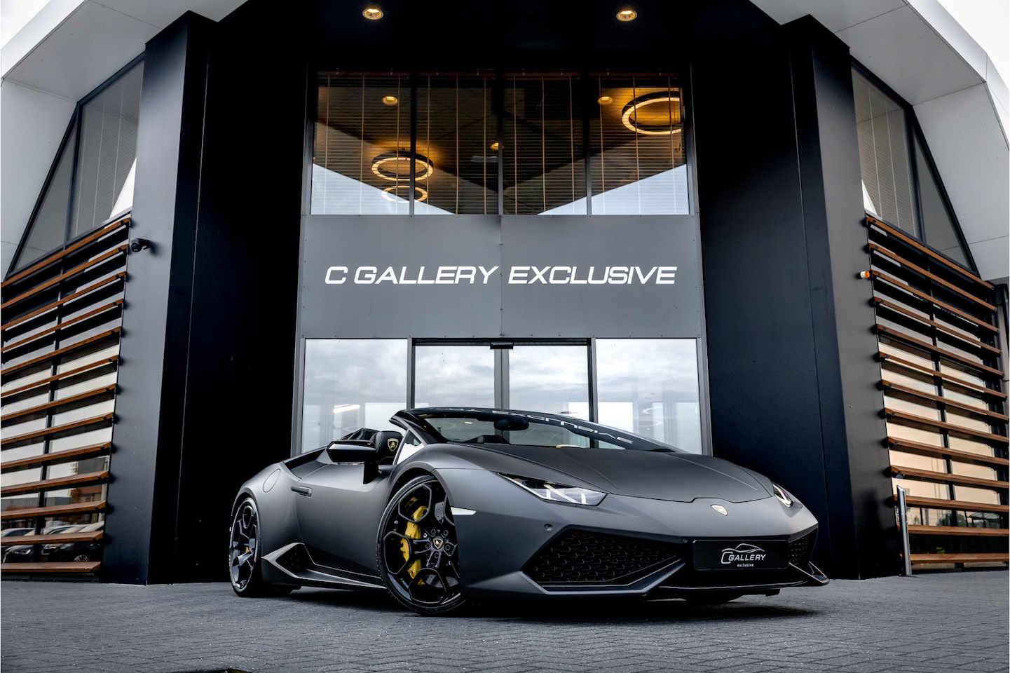 Lamborghini Huracán STO - 5.2 V10 LP610-4 - Spyder | Grigio Lynx | Lift | Stoelverwarming - AutoWereld.nl