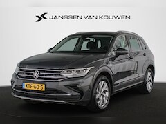 Volkswagen Tiguan - 1.5 eHybrid Elegance Trekhaak Stuur-Stoelverwarming 360-Camera Keyless IQ-Light