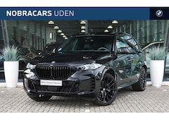 BMW X5 - xDrive50e M Sport Automaat / Panoramadak / Sportstoelen / Adaptieve LED / Soft-Close / Par
