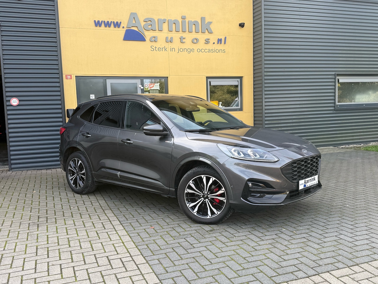 Ford Kuga - 2.5 PHEV ST-Line X 2.5 Phev 225 pk St-Line X, panoramadak, driverpack, winterpack, technopack, B&O sound, led - AutoWereld.nl