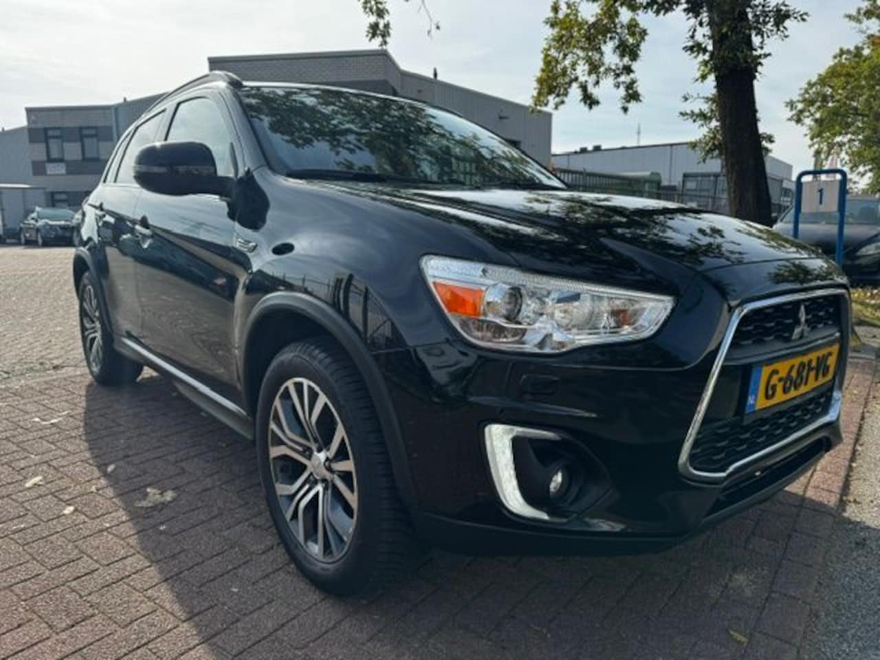 Mitsubishi ASX - 1.6 Cleartec Invite+ 74.000km Airco/ECC,Navi,Camera,Panoramadak - AutoWereld.nl