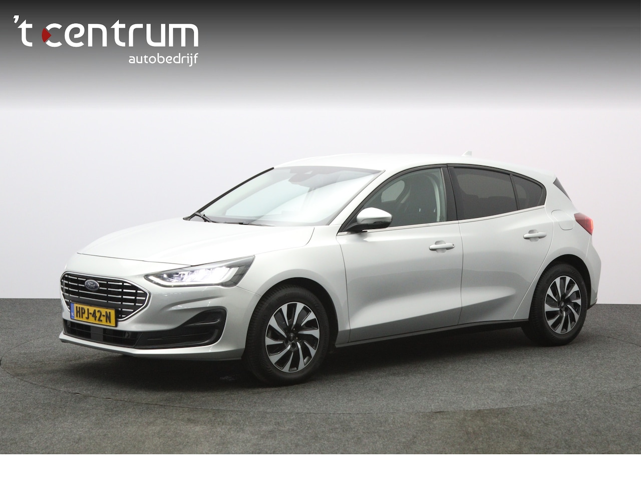 Ford Focus - 1.0 EcoBoost Hybrid Titanium X 1.0 EcoBoost Hybrid 125 PK Titanium X, LED, Navigatie, Carplay, Camera, Cruise Control - AutoWereld.nl