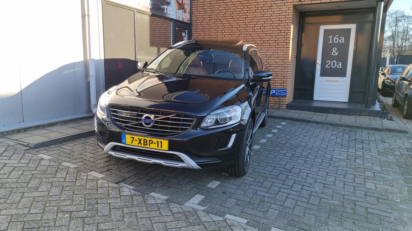 Volvo XC60 - 2.0 T5 FWD Summum 2.0 T5 FWD Summum - AutoWereld.nl