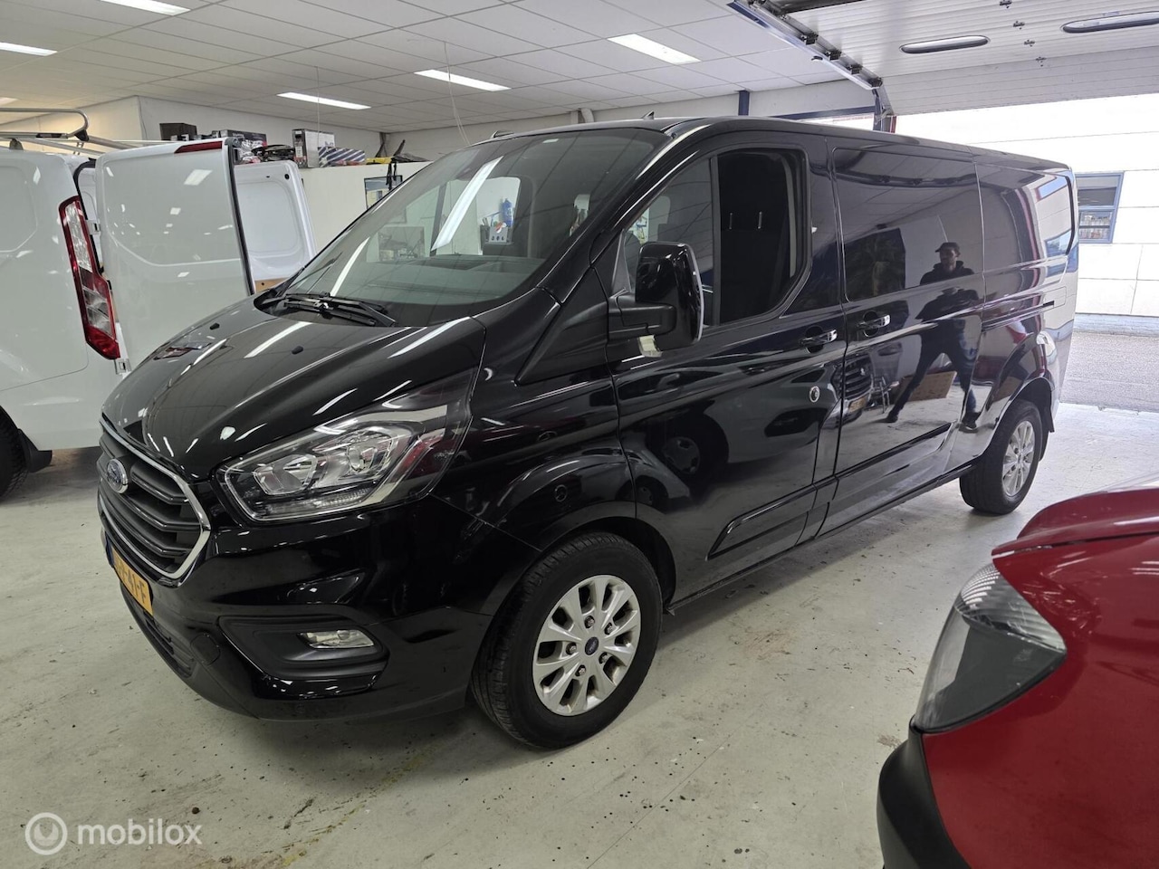 Ford Transit Custom - Dubbel Cabine 2.0 TDCI L2H1 Automaat - AutoWereld.nl