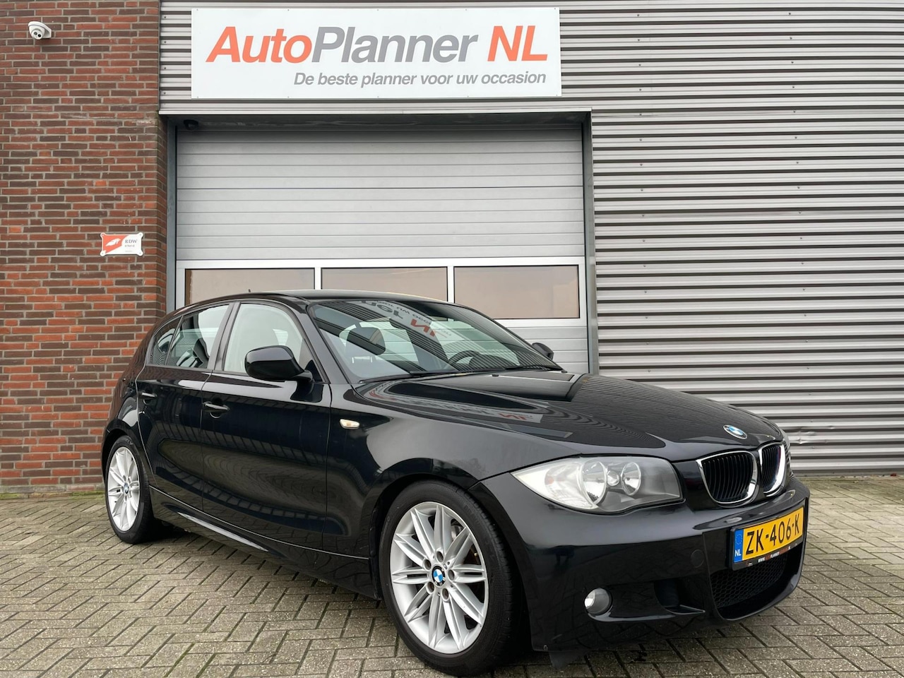BMW 1-serie - 118i Executive! M-Pakket! Clima! Half leder! - AutoWereld.nl