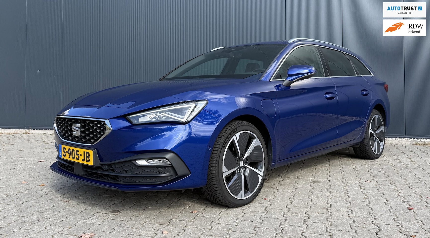 SEAT Leon Sportstourer - 1.4 TSI eHybrid PHEV FR Airco Cruise Panorama dak - AutoWereld.nl