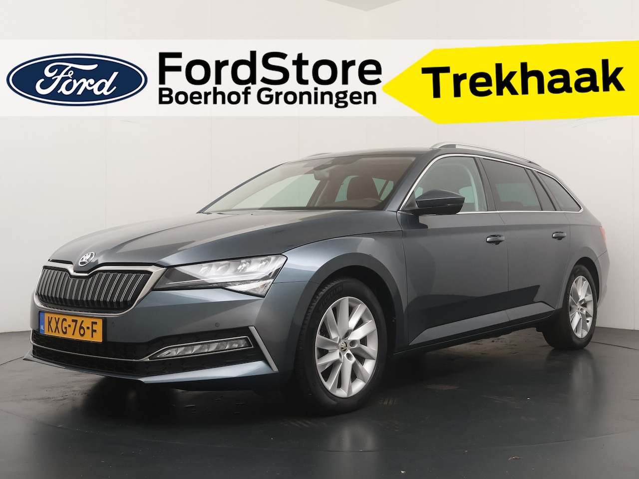 Skoda Superb Combi - 1.4 TSI iV 218pk Business Edition | Trekhaak | SOH 90,9% | Elekr. verstelbare memory seat - AutoWereld.nl
