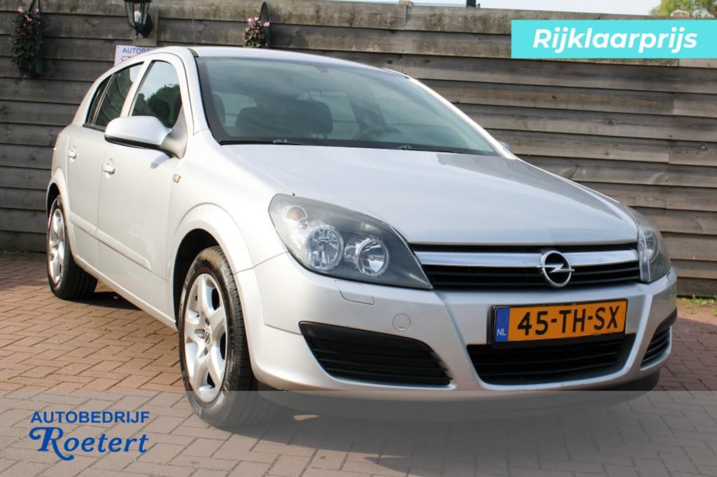 Opel Astra - 1.4 90pk Business 5-drs Airco/Cruise/Trekhaak - AutoWereld.nl