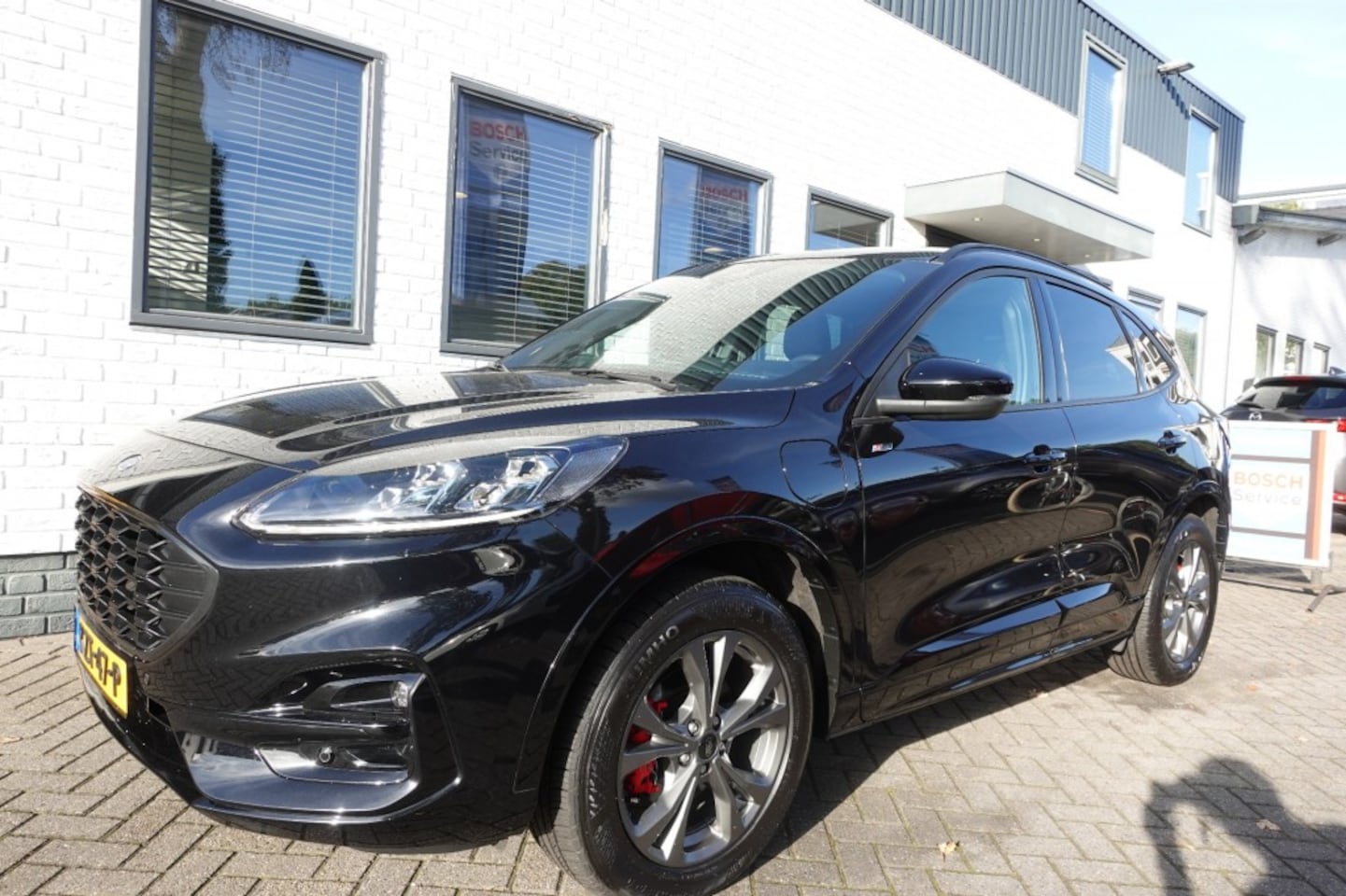 Ford Kuga - 2.5 PHEV ST-Line X 2.5 PHEV ST-LINE X - AutoWereld.nl