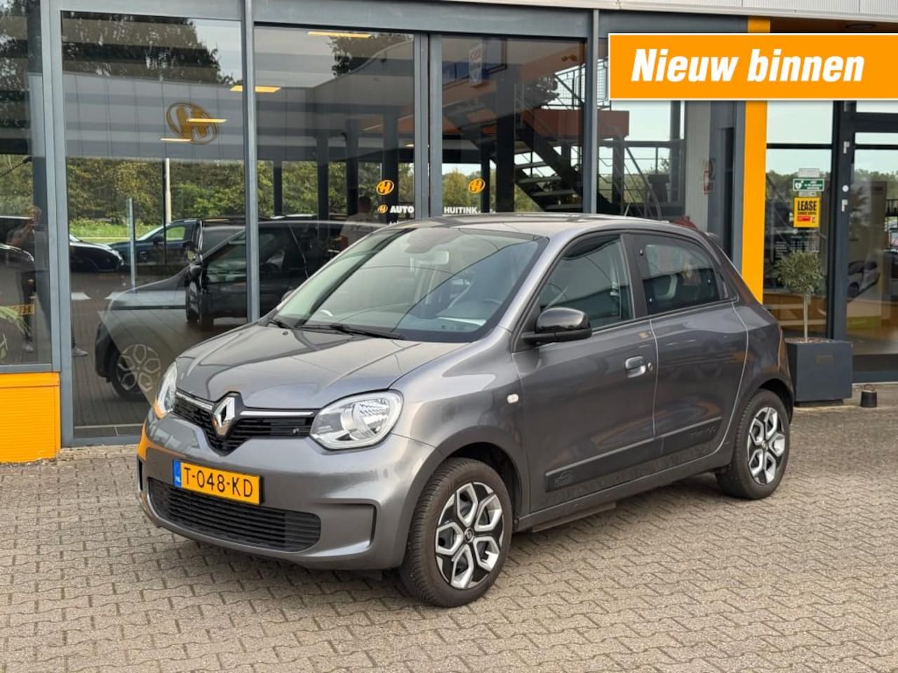 Renault Twingo - R80 E-Tech Equilibre - apple/android auto - climate control - AutoWereld.nl