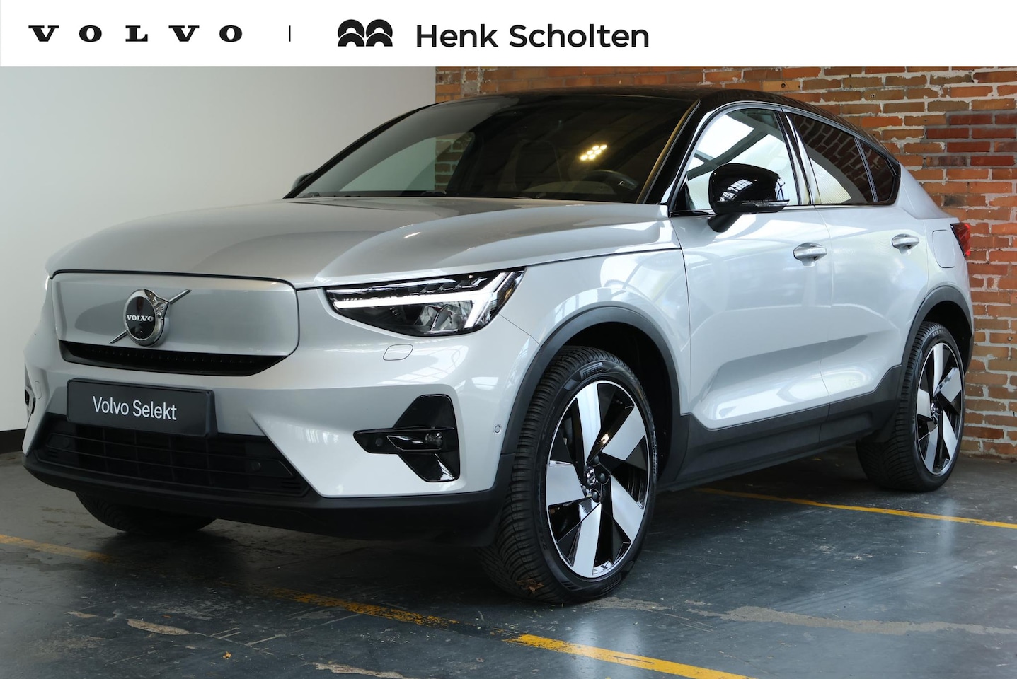 Volvo C40 - Recharge Twin Intro Edition 78 kWh | 360° Parkeercamera | Parkeersensoren voor + achter | - AutoWereld.nl