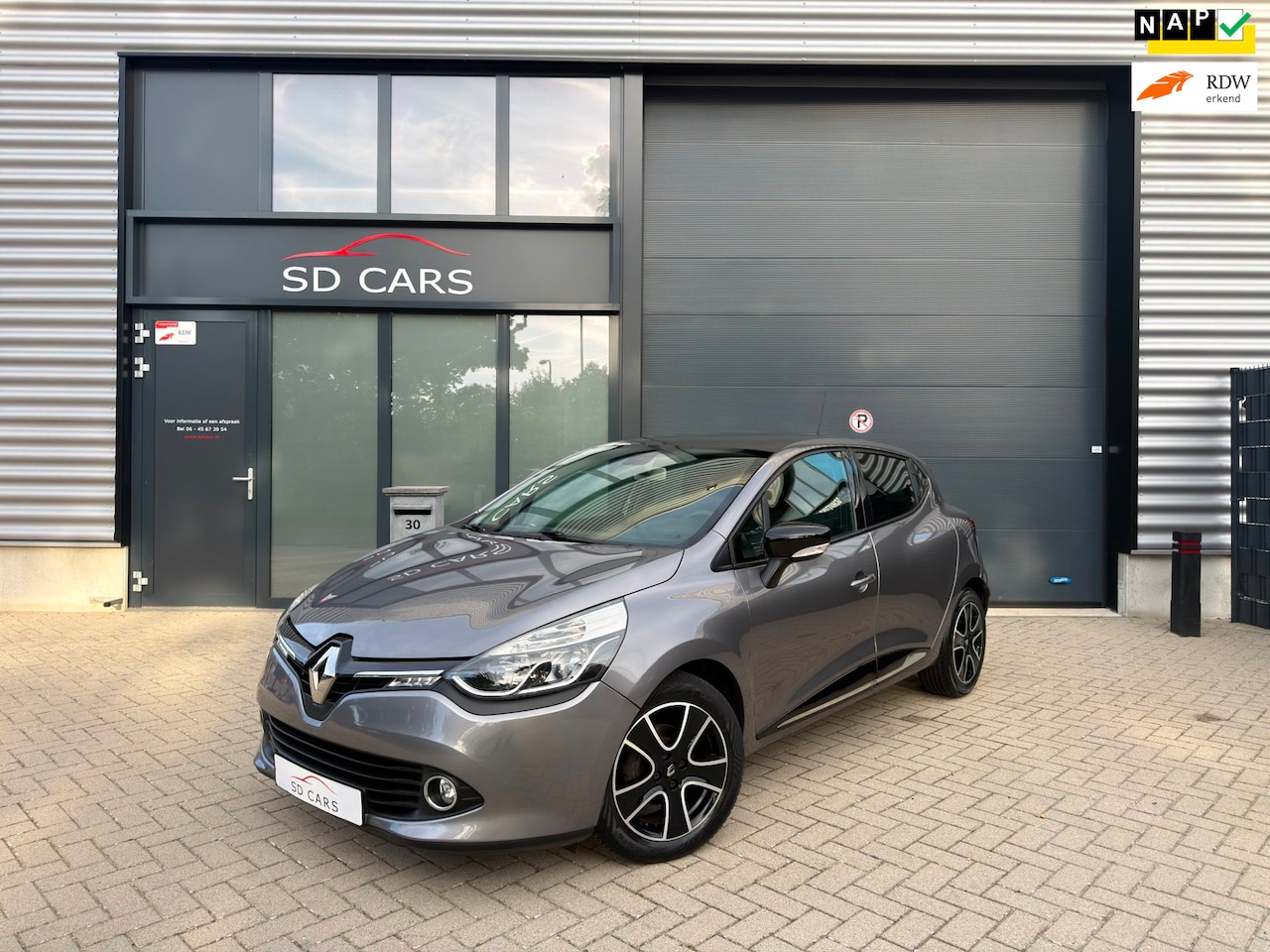Renault Clio - 0.9 TCe Dynamique|Airco|Pano|Camera|Keyless|NAP - AutoWereld.nl