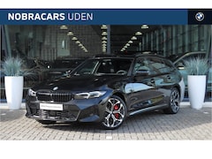 BMW 3-serie Touring - 330e M Sport Automaat / Panoramadak / Sportstoelen / Comfort Access / Parking Assistant Pl