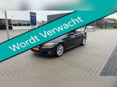 BMW 3-serie Touring - 318i Automaat 143pk 2e eig. Clima Navi Trekhaak Xenon