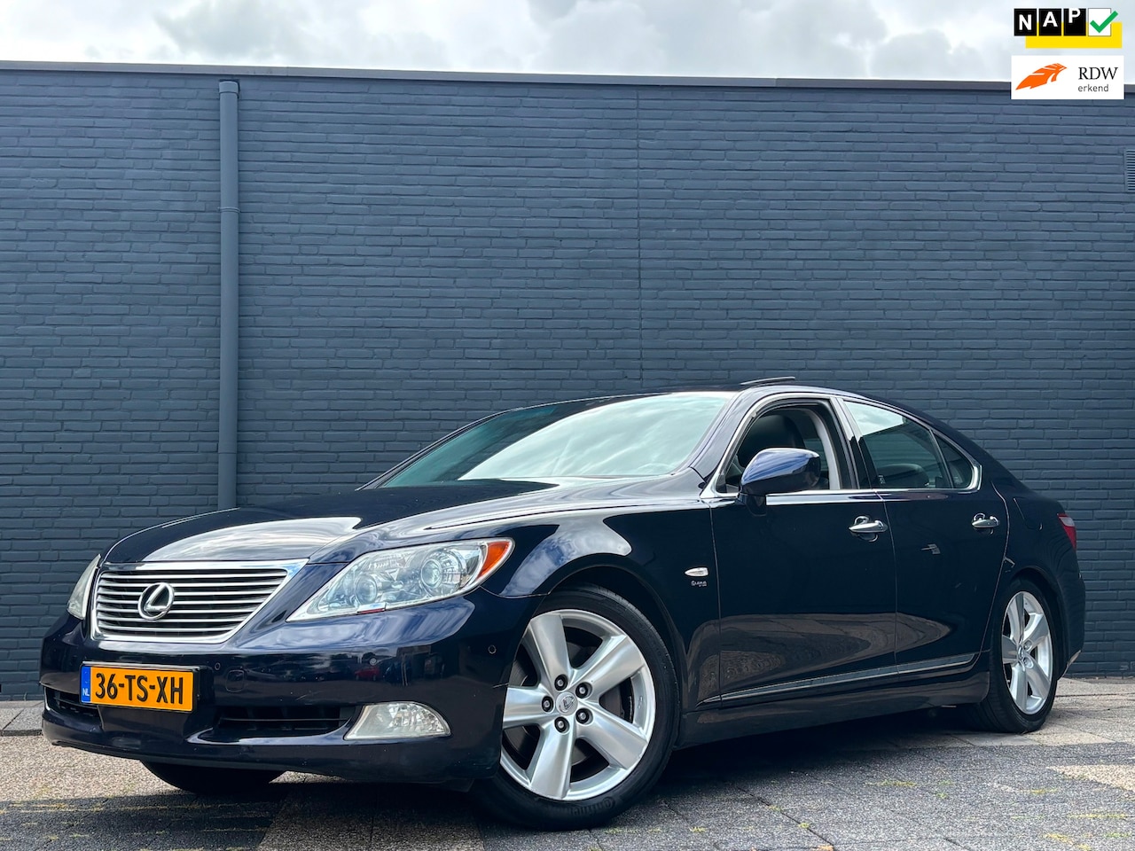 Lexus LS 460 - 4.6 V8 Executive | Mark Levinson | Schuifdak | NAP - AutoWereld.nl