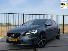 Volvo V40 - 1.5 T3 Polar+ Sport R-Design PANO l CAMERA l KEYLESS l H/K SOUND l TREKHAAK l STANDKACHEL