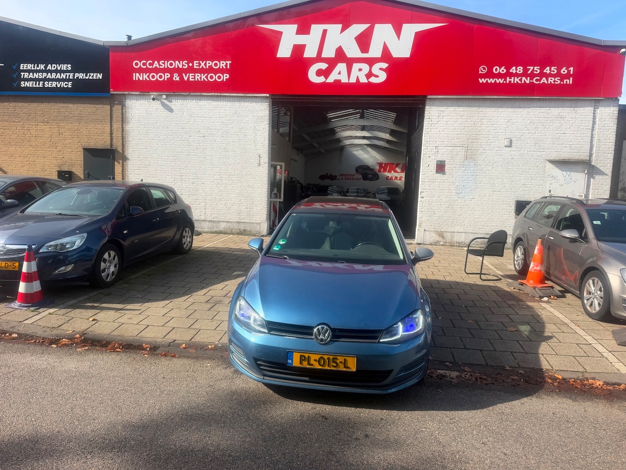 Volkswagen Golf - 1.2 TSI Trendline bj 2012 automaat pano navi xenon - AutoWereld.nl