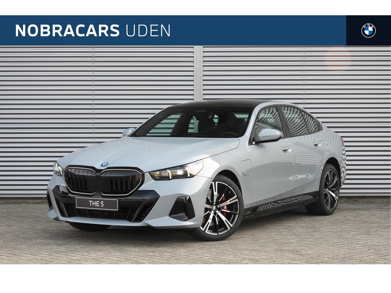 BMW 5-serie - 530e M Sport Automaat / Panoramadak / Adaptieve LED / Achteruitrijcamera / Stoelventilatie - AutoWereld.nl