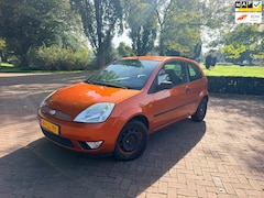 Ford Fiesta - 1.6-16V First Edition | Airco | Elektrische ramen