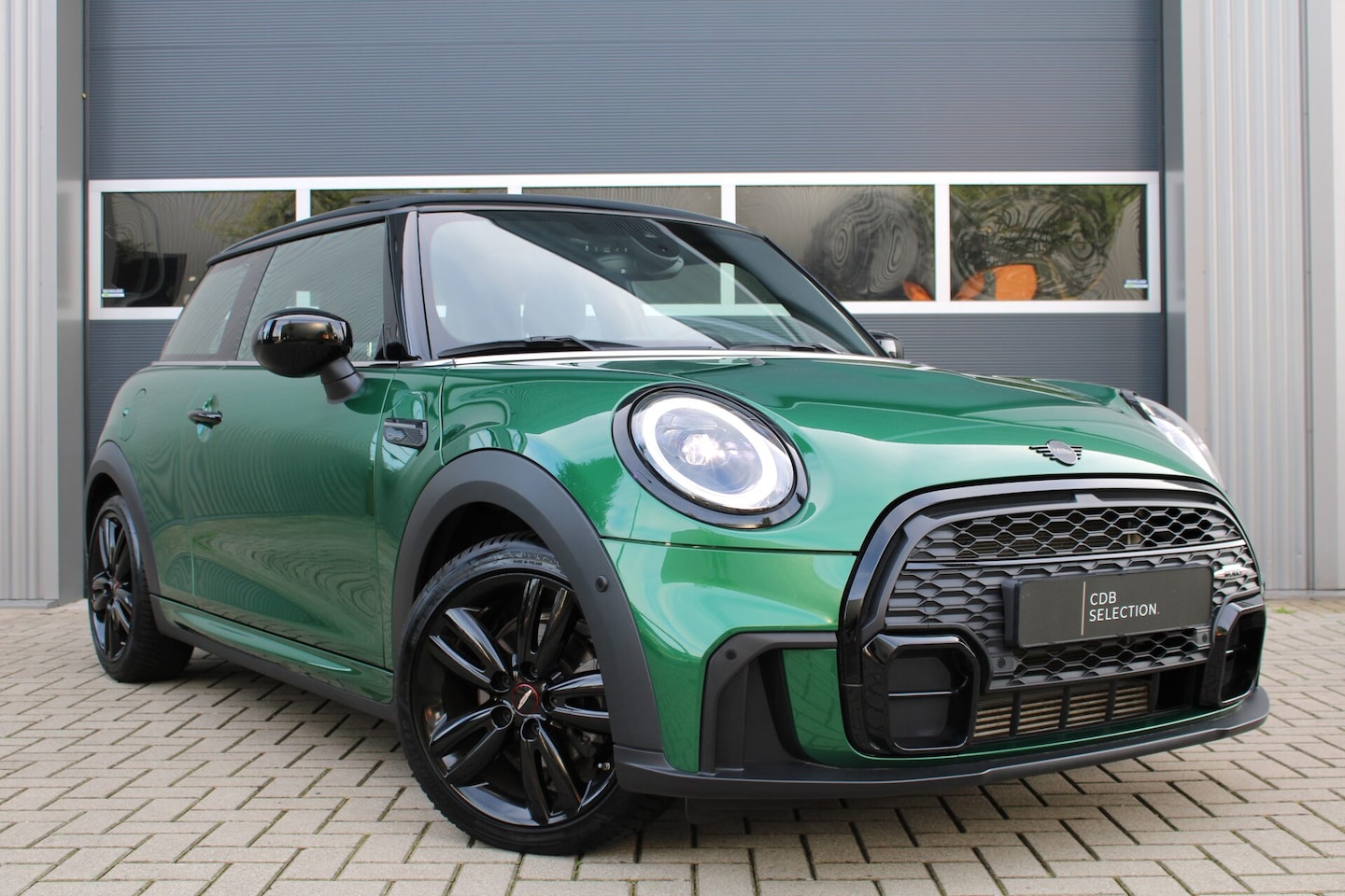 MINI 3-Deurs - 1.5 Cooper John Cooper Works/Panorama/Stoelverwarming/Licht pakket - AutoWereld.nl