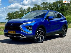 Mitsubishi Eclipse Cross - 2.4 PHEV Intense+ Automaat Camera Leder-Alcantara Navi 188PK NAP