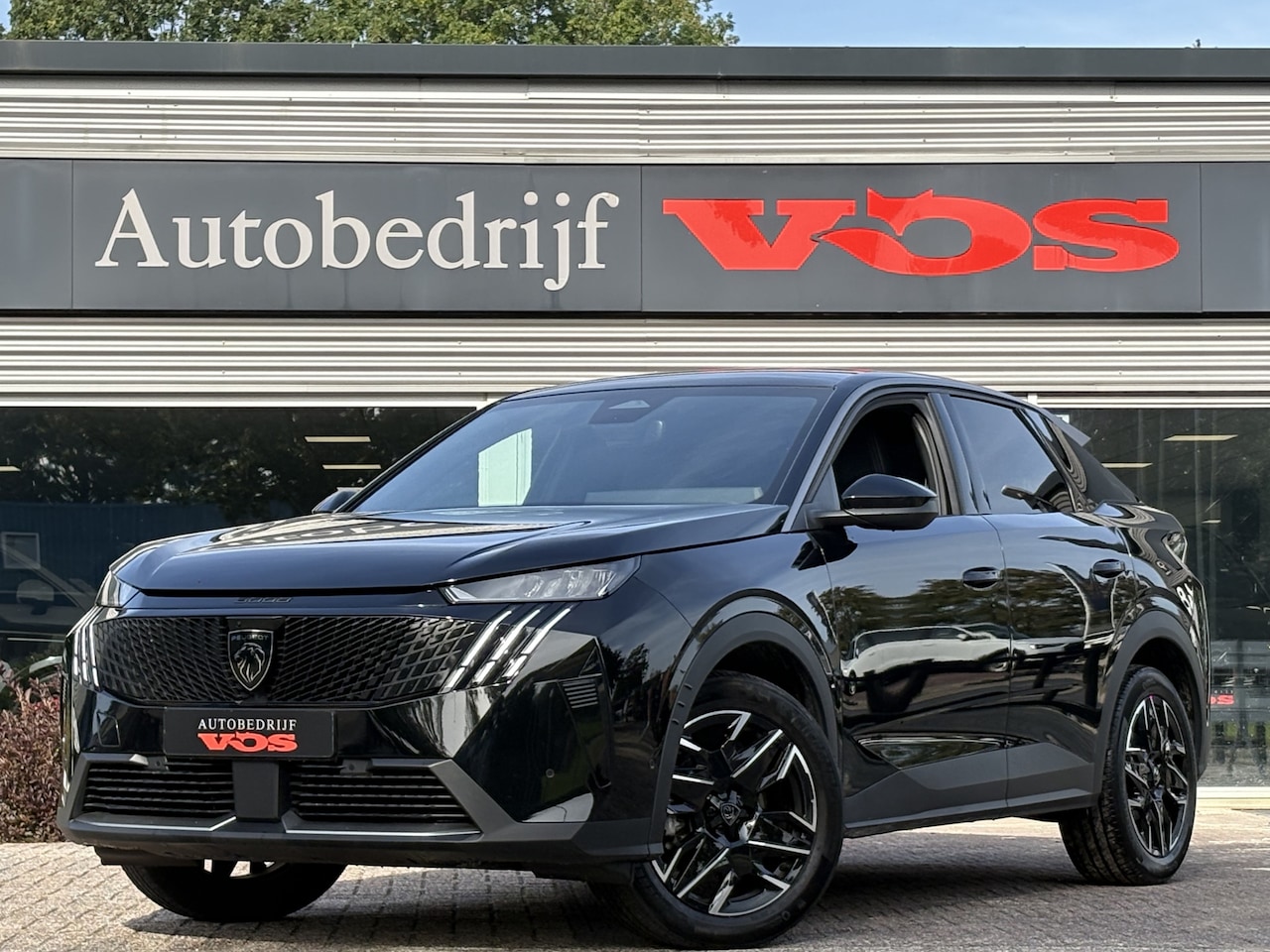 Peugeot 3008 - 1.2 Hybrid 136 Allure | 360 Camera | Carplay | ACC | Stuurverwarming - AutoWereld.nl