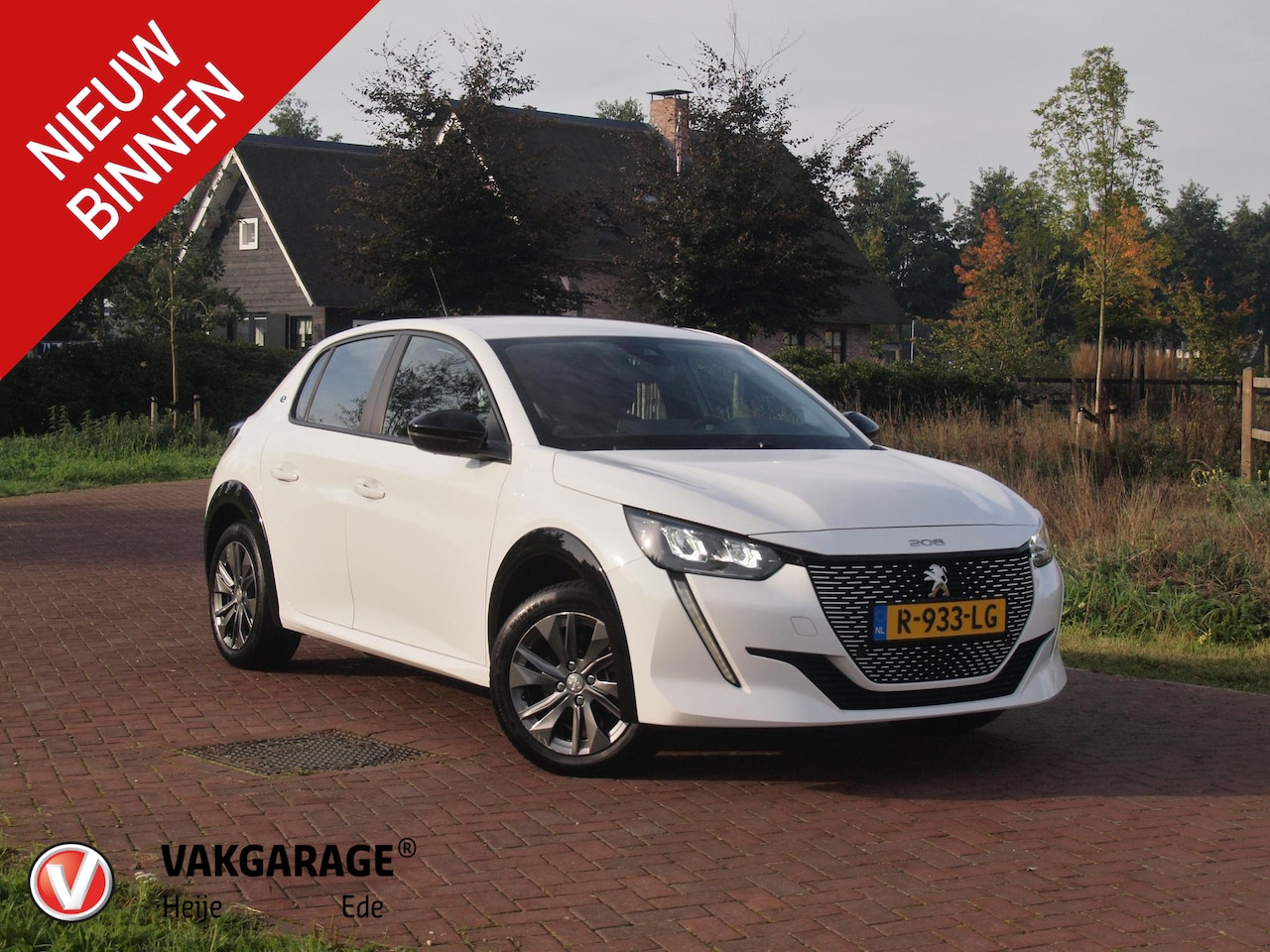 Peugeot e-208 - EV 50 kWh | SOH 92% | Apple Carplay | Parkeersensoren | Navi | Cruise Control | NL-Auto | - AutoWereld.nl
