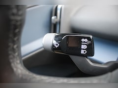 Volvo EX30 - Single Motor Extended Range Plus 69 kWh | Verwarmbare voorstoelen en stuurwiel | Apple car