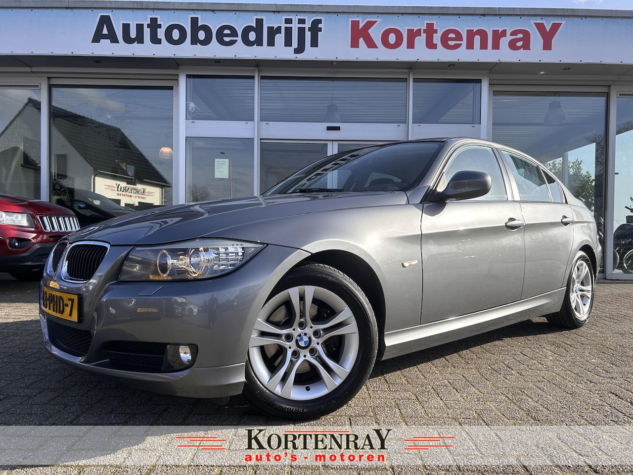 BMW 3-serie - 318i Business Line ECC Airco/Navi/Bi xenon/cruise control/Pdc/top conditie - AutoWereld.nl
