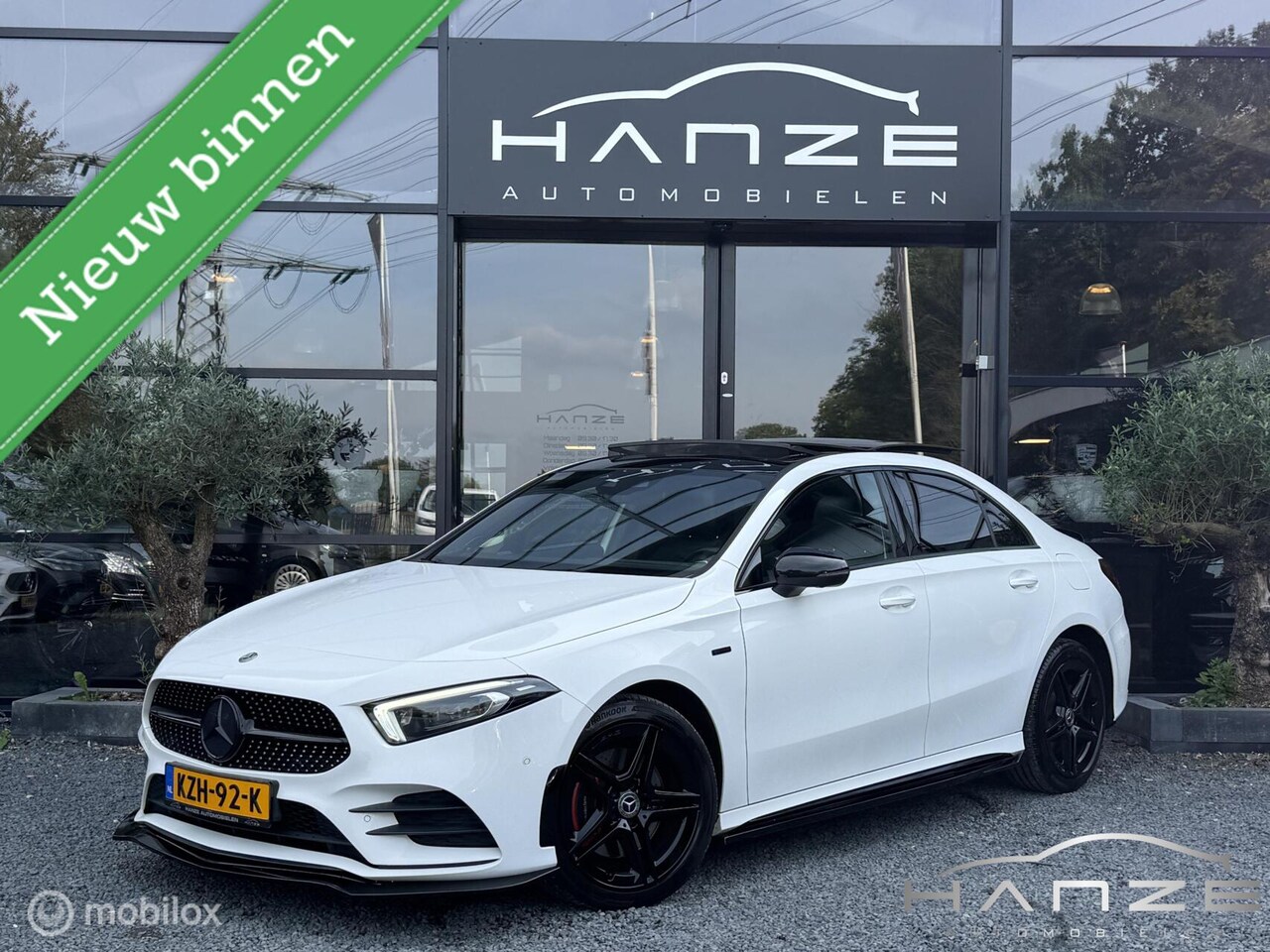Mercedes-Benz A-klasse - A250e AMG Pakket Premium Plus|Pano|360°|VOL - AutoWereld.nl