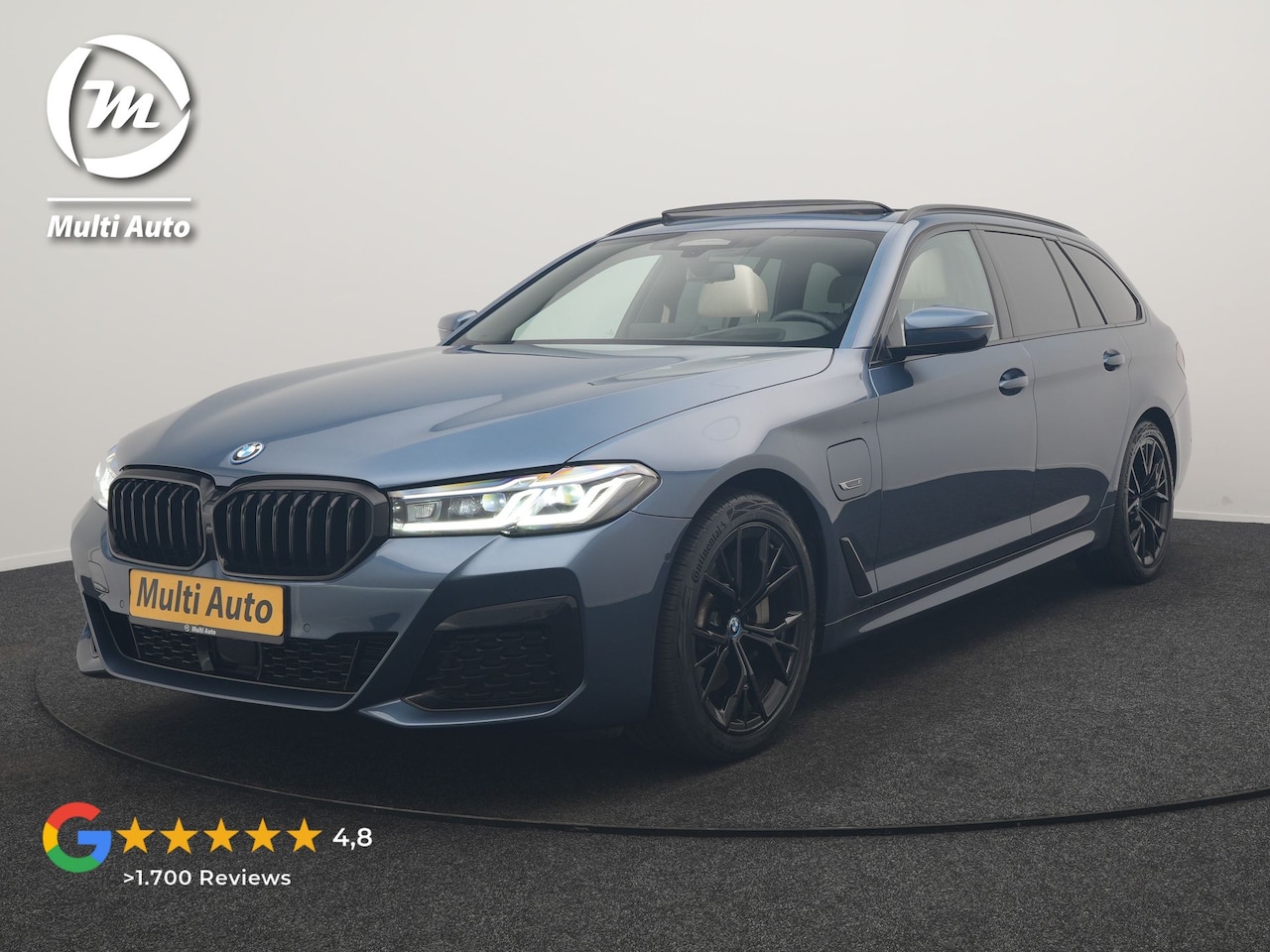 BMW 5-serie Touring - 530e M Sport PHEV 293pk Dealer O.H. | Active Steering | Trekhaak Af Fabriek | Panodak | He - AutoWereld.nl