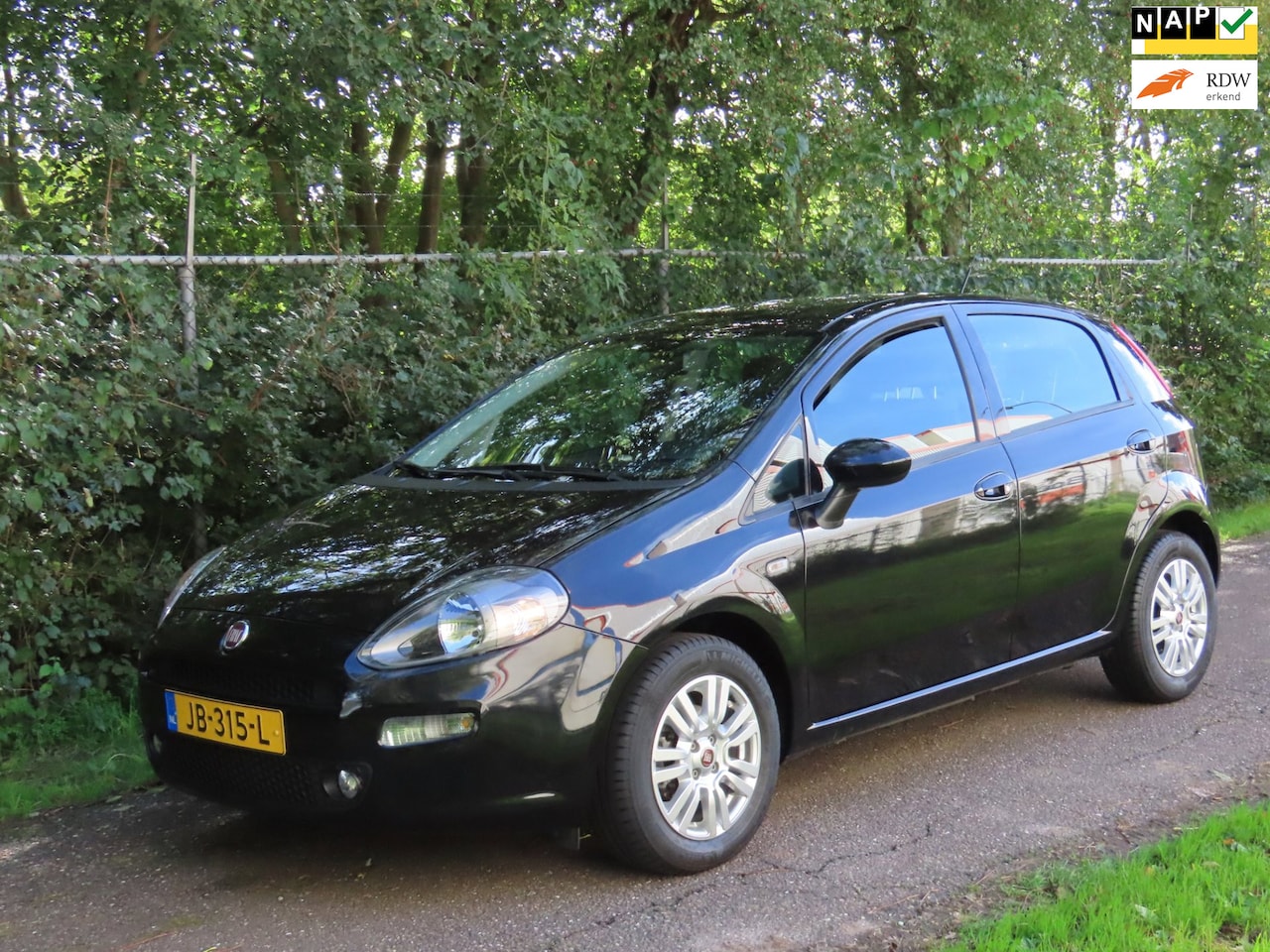 Fiat Punto Evo - 0.9 TwinAir Lounge *1e EIG ! - AutoWereld.nl