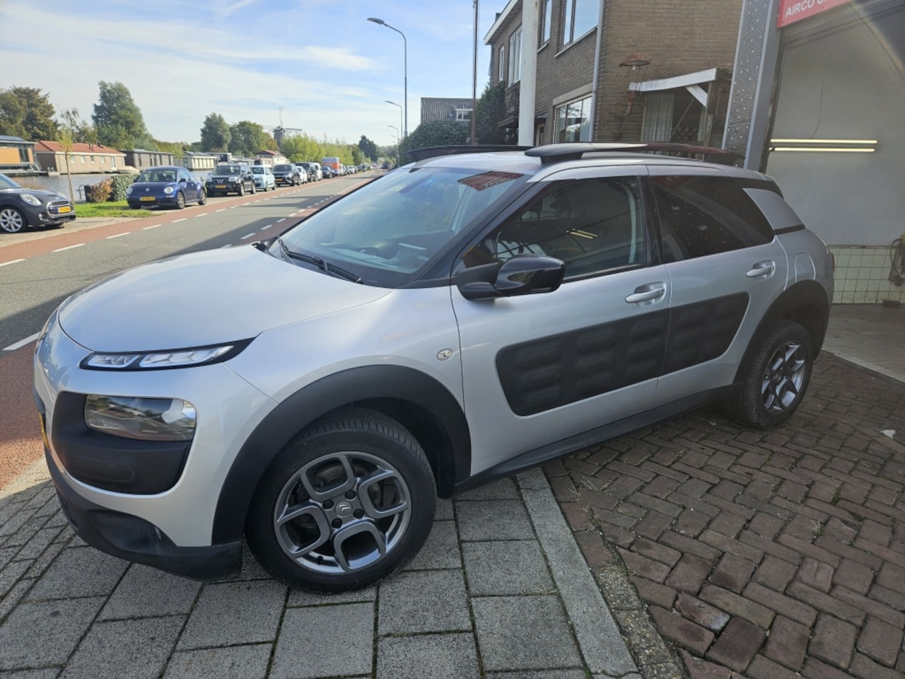 Citroën C4 Cactus - 1.2 PureTech Shine 1.2 PureTech Shine - AutoWereld.nl